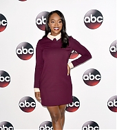 aja-naomi-king-at-abc-panel-at-2016-winter-tca-tour-in-pasadena-01-09-2016_3.jpg