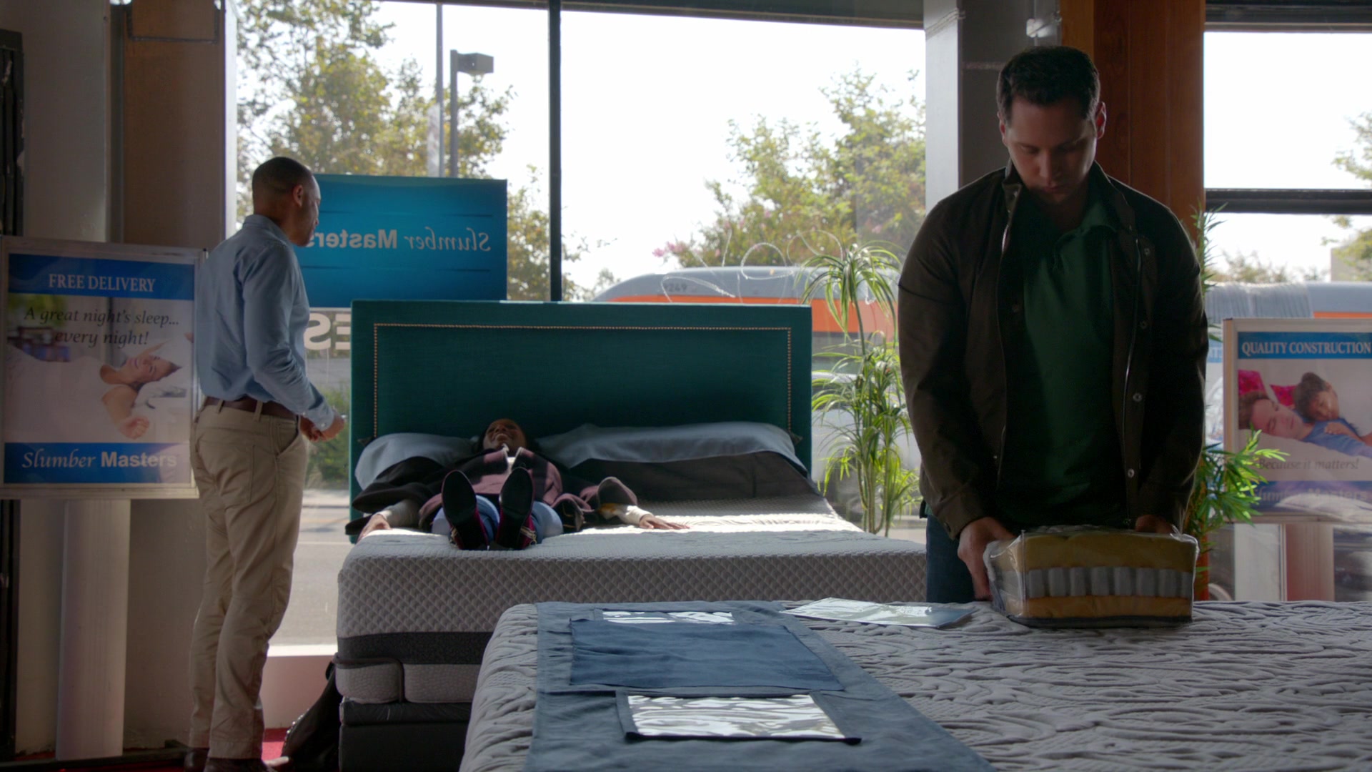 How_to_Get_Away_with_Murder_S04E01_KISSTHEMGOODBYE_NET_1127.jpg