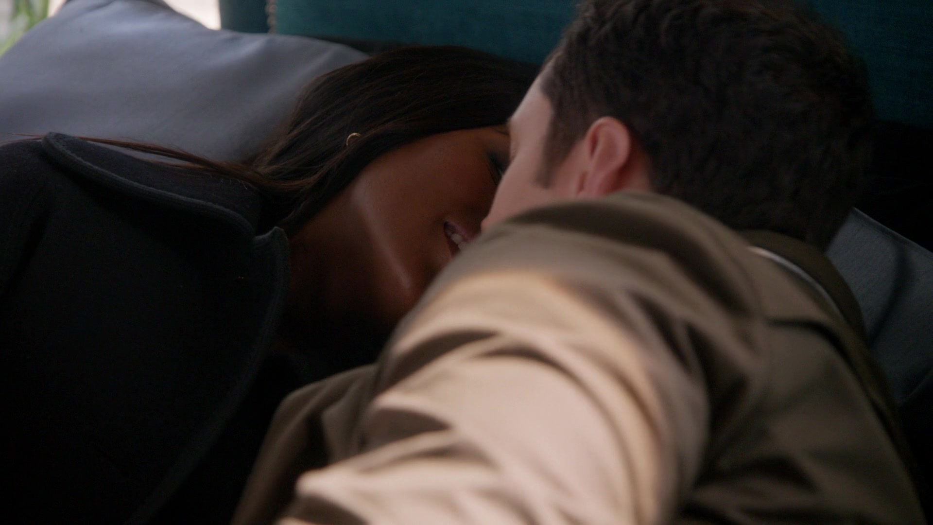 How_to_Get_Away_with_Murder_S04E01_KISSTHEMGOODBYE_NET_1173.jpg
