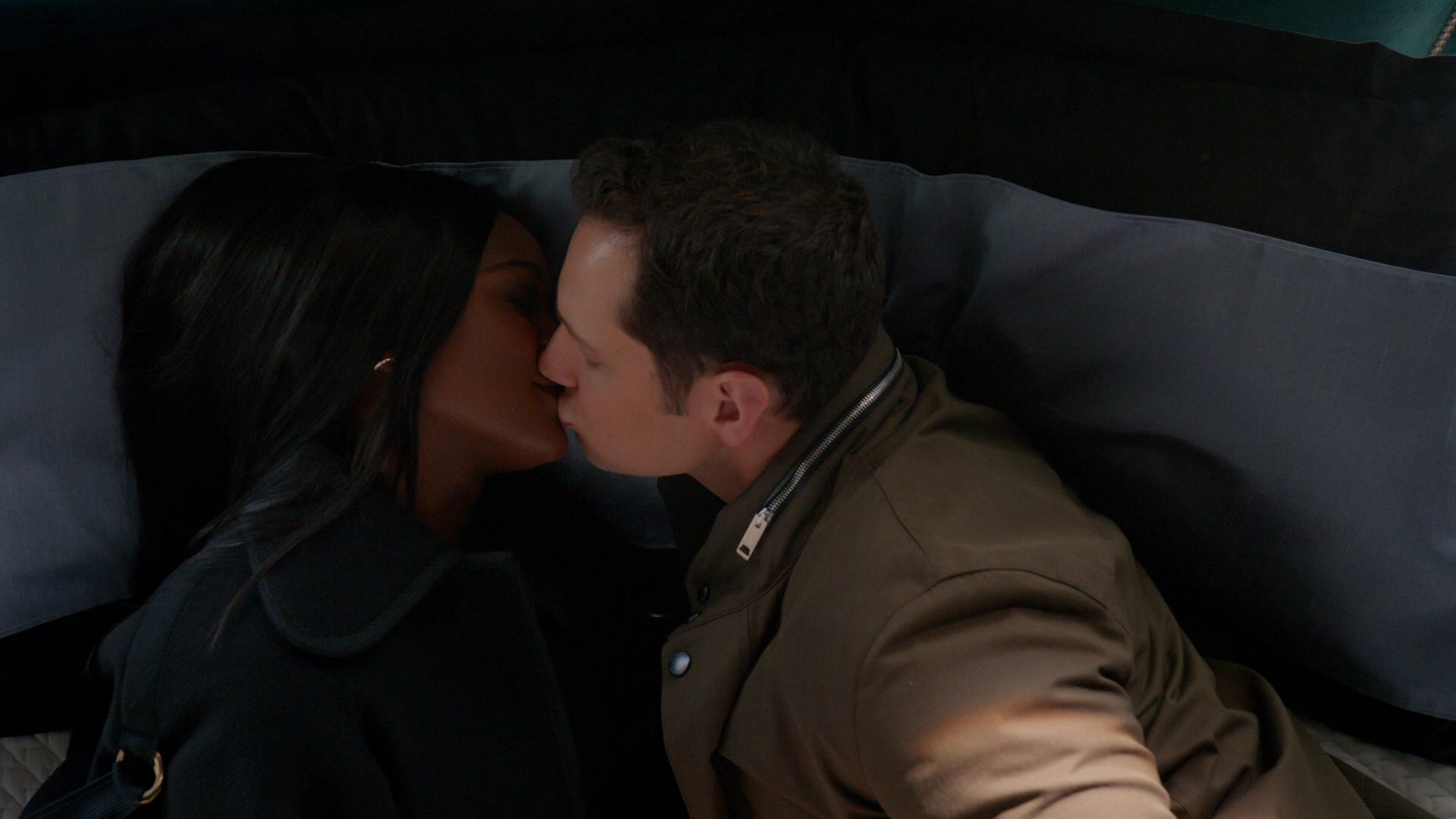 How_to_Get_Away_with_Murder_S04E01_KISSTHEMGOODBYE_NET_1174.jpg